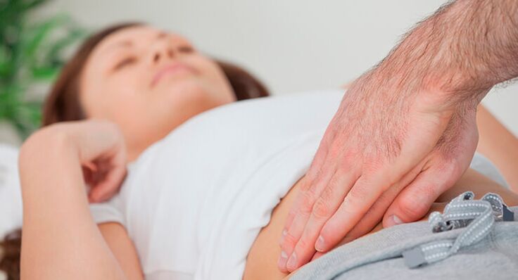 pagsusi sa usa ka pasyente nga adunay hip arthrosis